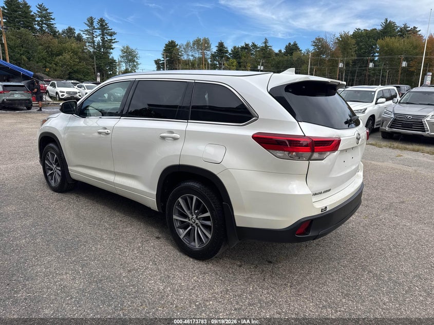 Vin: 5tdjzrfh9hs362817, lot: 46673643, toyota highlander xle 20173