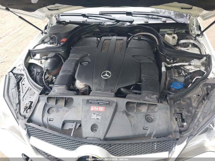 2017 MERCEDES-BENZ E 400 · Photo 10