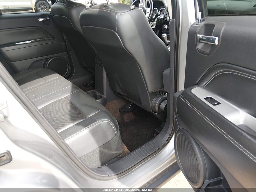 2015 JEEP COMPASS HIGH ALTITUDE EDITION · Фото 8