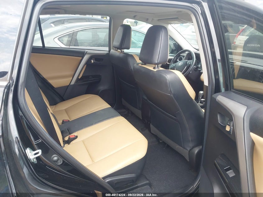 TOYOTA RAV4 - zdjęcie 8