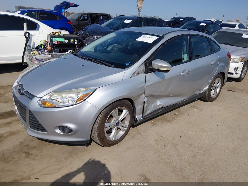 Vin: 1fadp3f2xel261977, lot: 46674257, ford focus se 20142