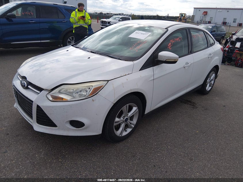 Vin: 1fadp3f24dl381952, lot: 46674317, ford focus se 20132