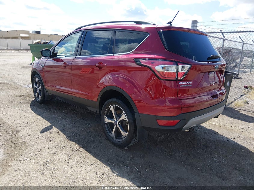 Vin: 1fmcu9hd9jua23098, lot: 46674357, ford escape sel 20183