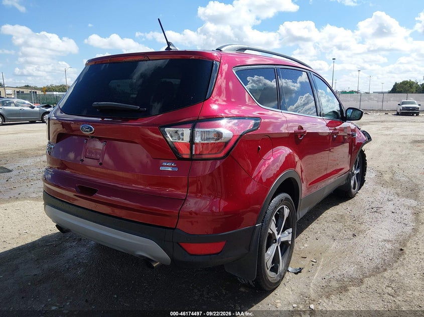 Vin: 1fmcu9hd9jua23098, lot: 46674357, ford escape sel 20184