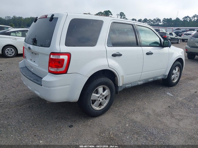 Vin: 1fmcu0c76akb00650, lot: 46674554, ford escape xls 20104