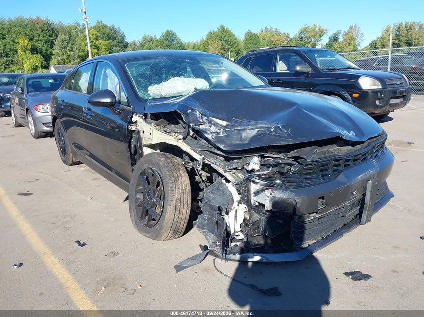 Vin: knag24j77s5323735, lot: 46674573, kia k5 lxs 2025 img_1