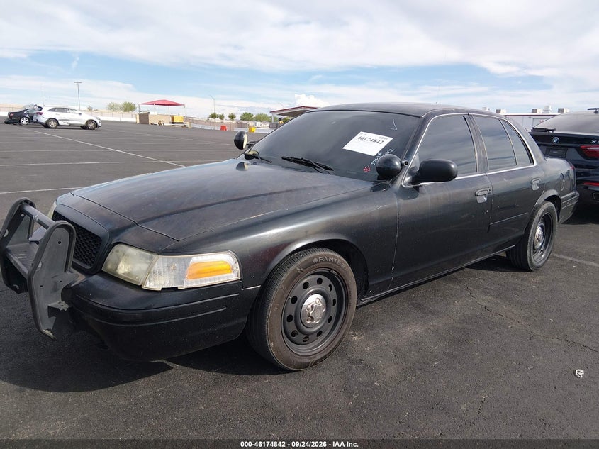 2008 Ford Crown Victoria Police/Police Interceptor, Обычный износ, IAAI, VIN 2FAHP71V88X112839 — фото 2