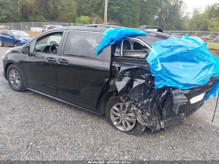 Vin: 5tdkrkec1ns130886, lot: 46674789, toyota sienna le 20223