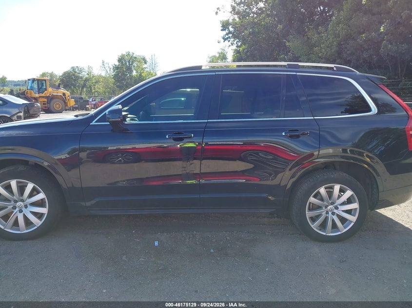 VOLVO XC90 - zdjęcie 15