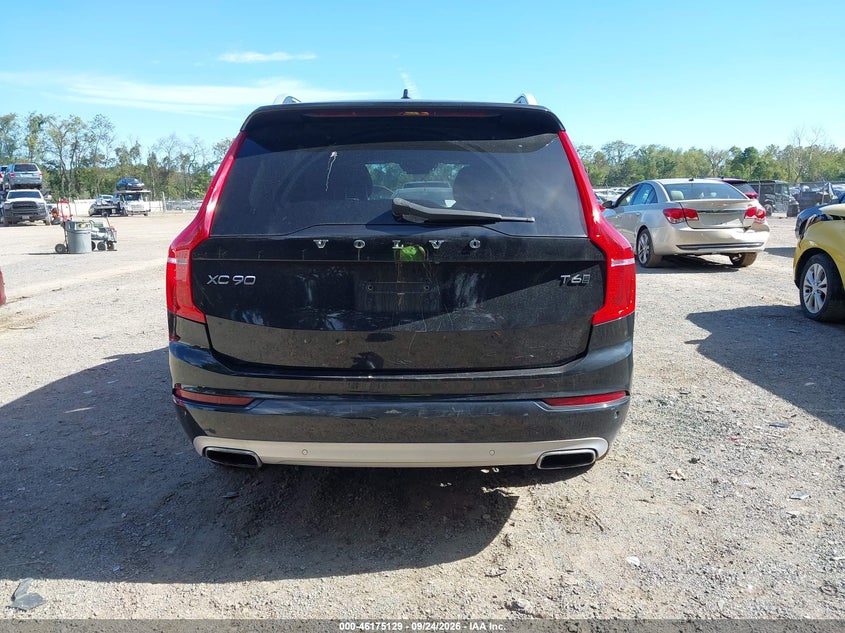 VOLVO XC90 - zdjęcie 17