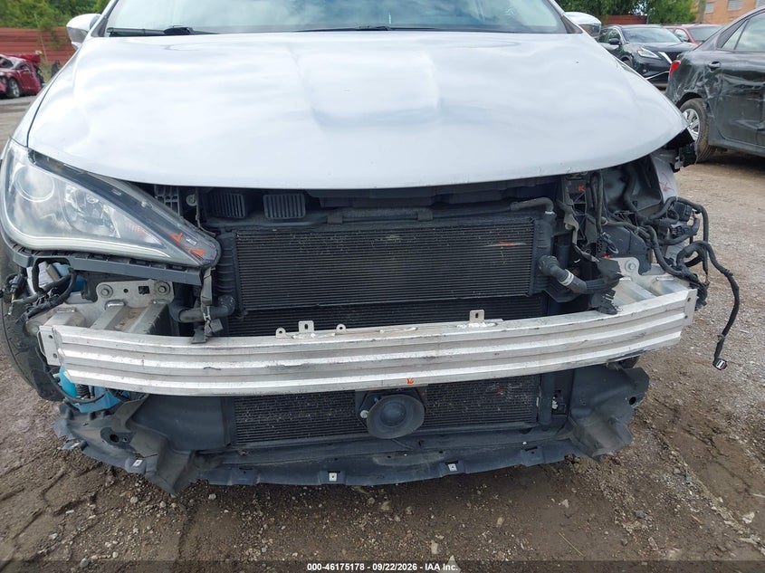 CHRYSLER PACIFICA - zdjęcie 6