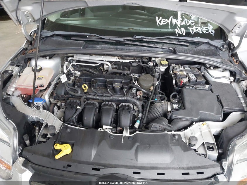 2012 FORD FOCUS SE · Фото 10