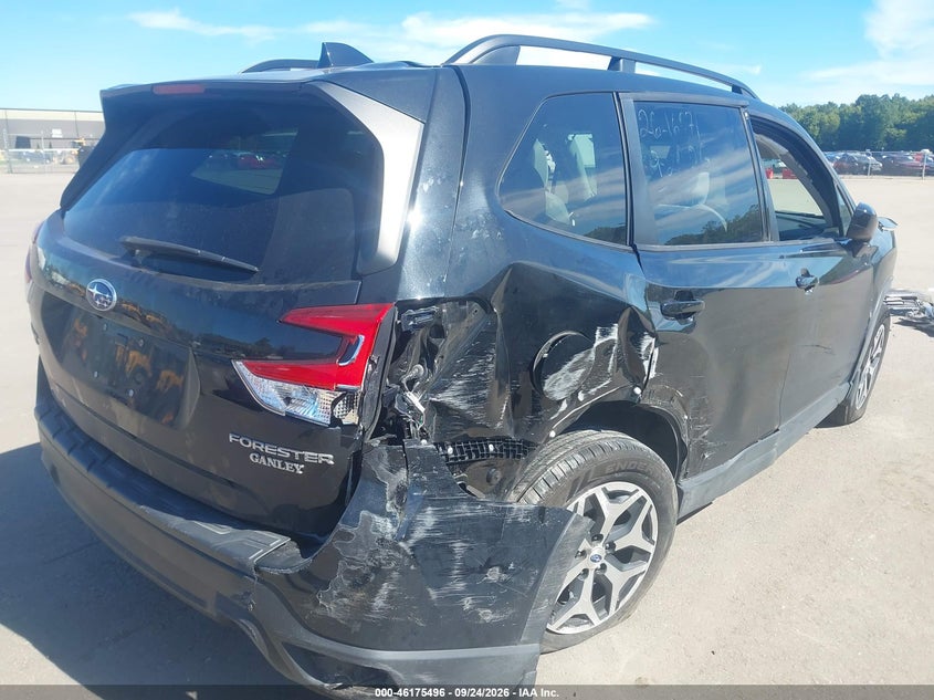 Vin: jf2skajc4mh496141, lot: 46675356, subaru forester premium 20214