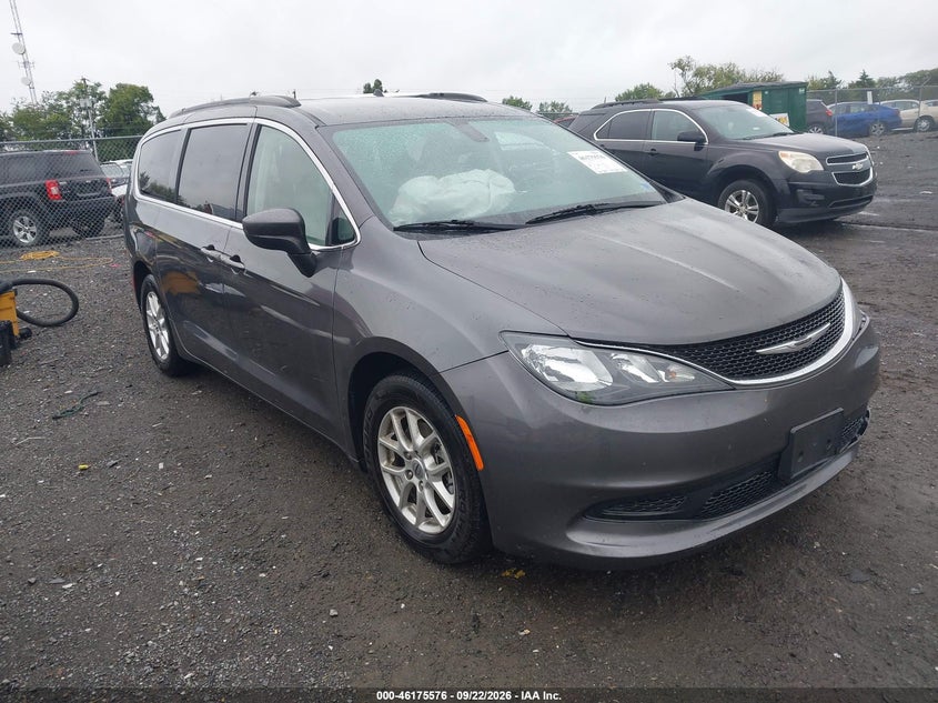 2021 CHRYSLER VOYAGER LXI