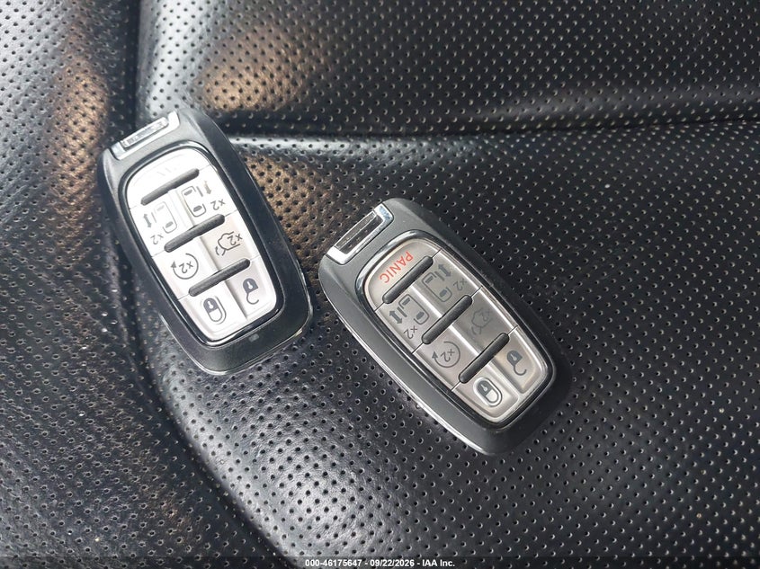 CHRYSLER PACIFICA - zdjęcie 11