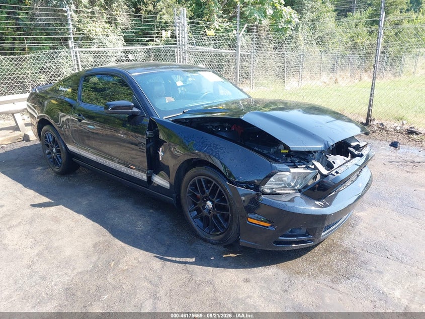 2013 FORD MUSTANG V6 PREMIUM
