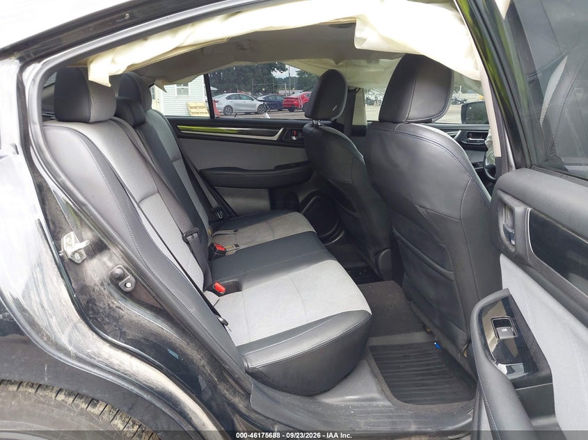 2017 SUBARU LEGACY 2.5I SPORT · Фото 8