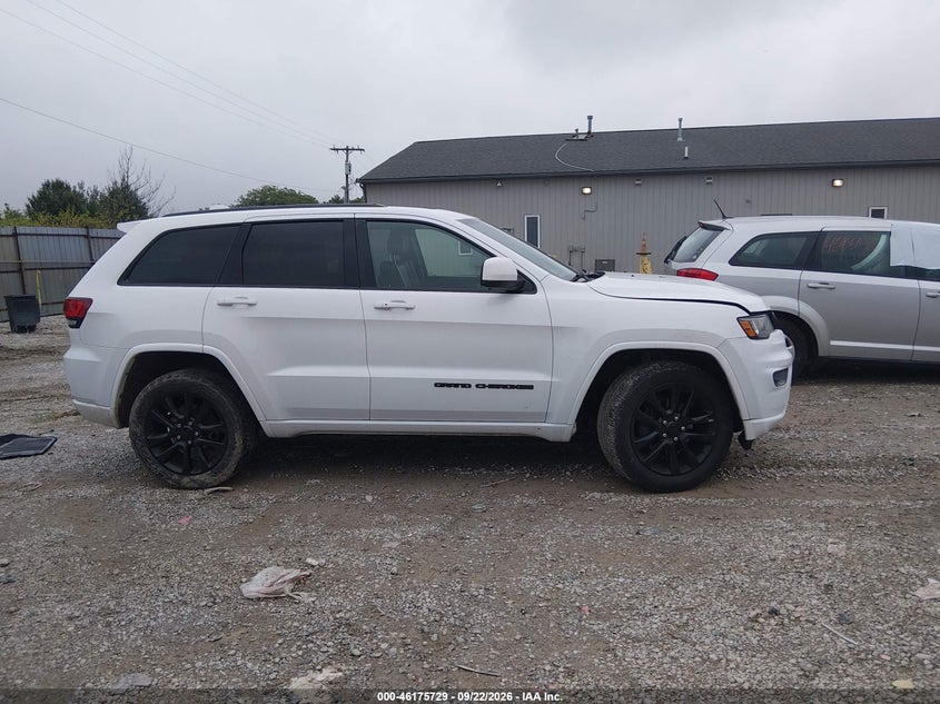 JEEP GRAND CHEROKEE - zdjęcie 13