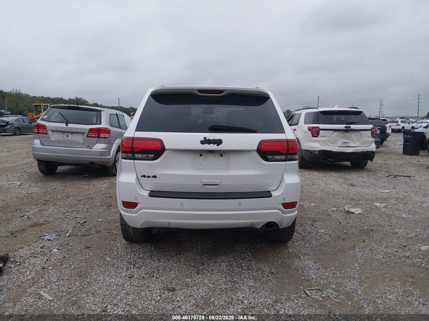 JEEP GRAND CHEROKEE - zdjęcie 16