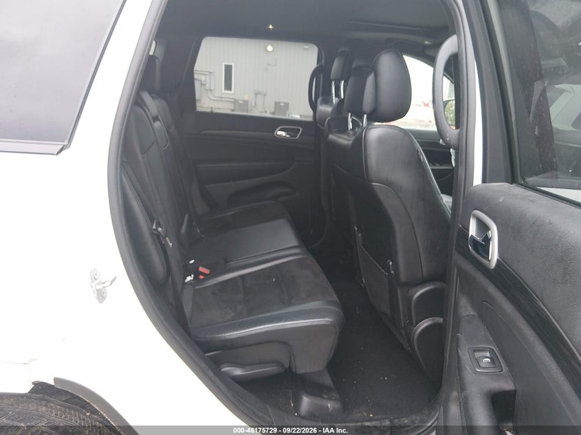 JEEP GRAND CHEROKEE - zdjęcie 8
