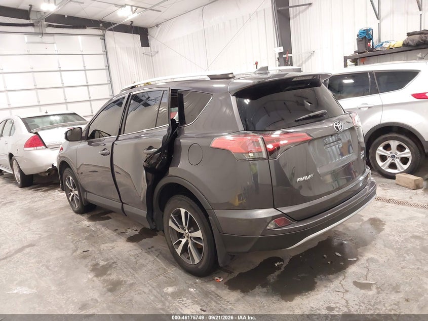 TOYOTA RAV4 - zdjęcie 14