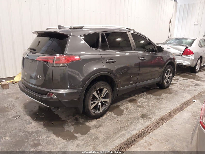 TOYOTA RAV4 - zdjęcie 4