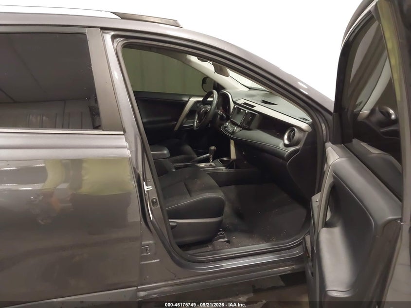 TOYOTA RAV4 - zdjęcie 5