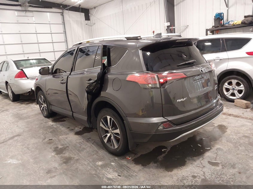 TOYOTA RAV4 - zdjęcie 6