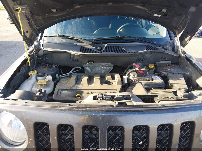 2015 JEEP PATRIOT LATITUDE · Photo 10