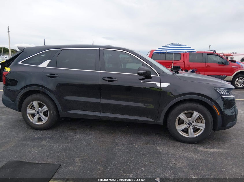 2023 KIA SORENTO LX · Фото 13