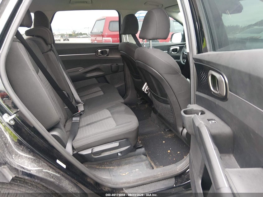 2023 KIA SORENTO LX · Фото 8
