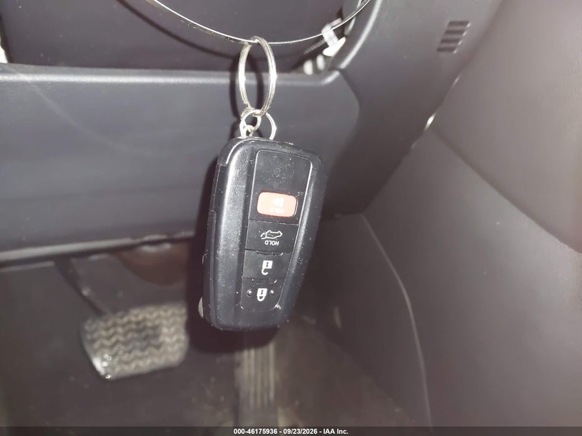 TOYOTA RAV4 - zdjęcie 11