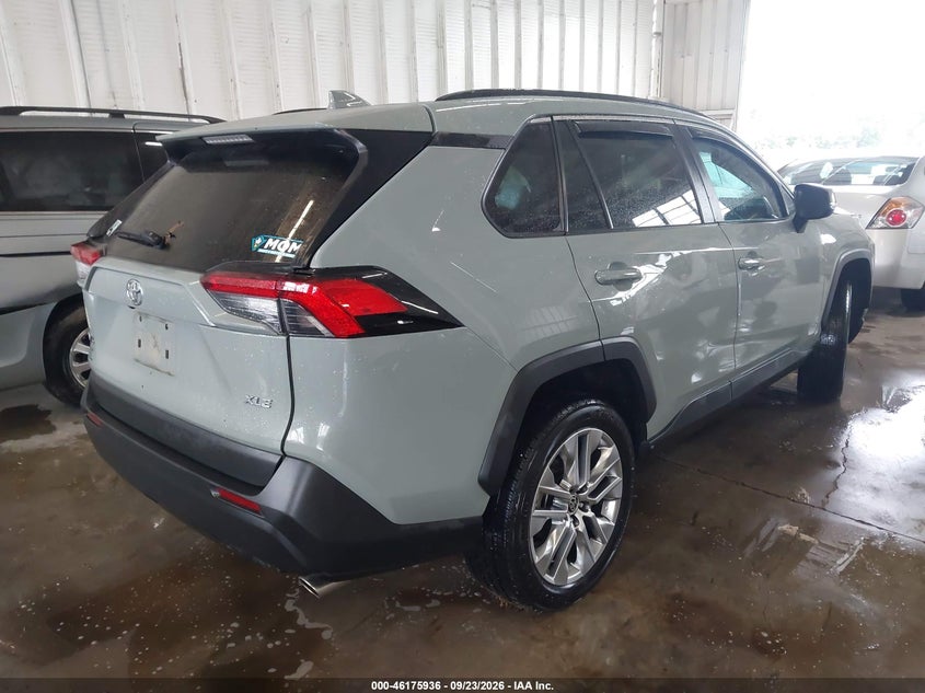 TOYOTA RAV4 - zdjęcie 4