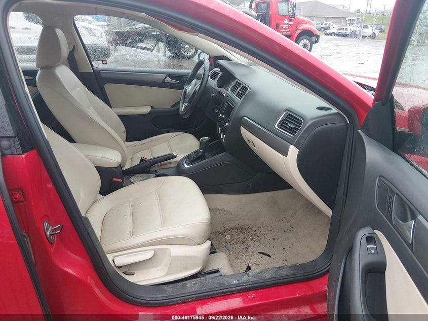 2013 VOLKSWAGEN JETTA 2.0L TDI · Photo 5
