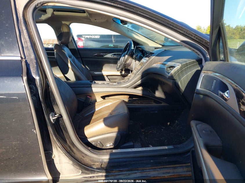 2016 LINCOLN MKZ auction photo 5