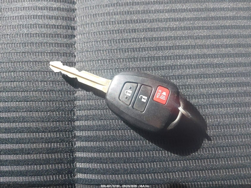 TOYOTA RAV4 - zdjęcie 11