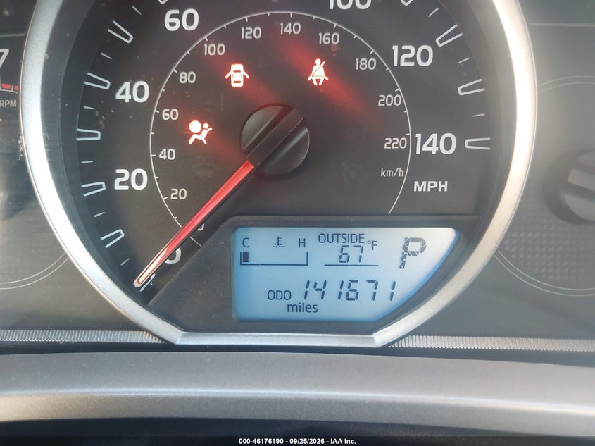TOYOTA RAV4 - zdjęcie 15