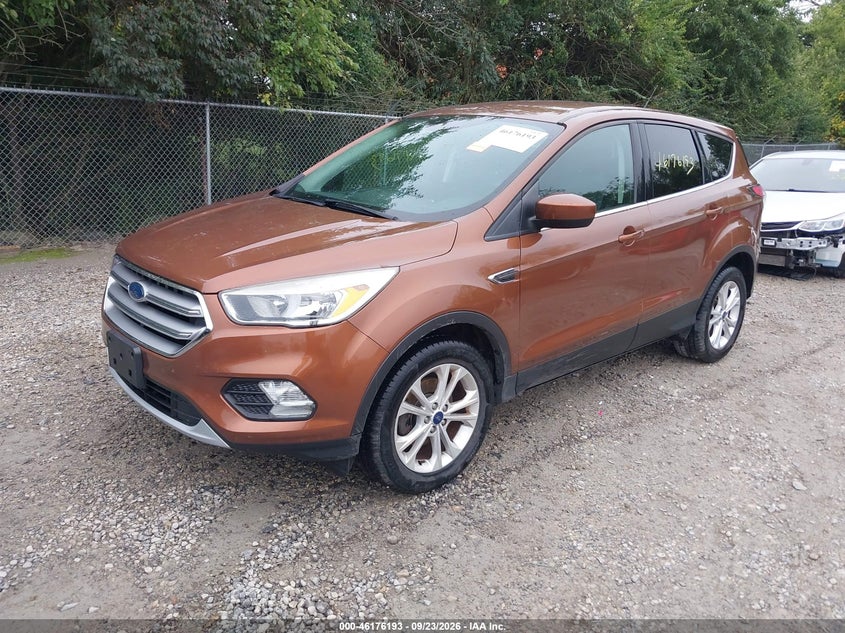 Vin: 1fmcu0gd2hub28170, lot: 46676053, ford escape se 20172
