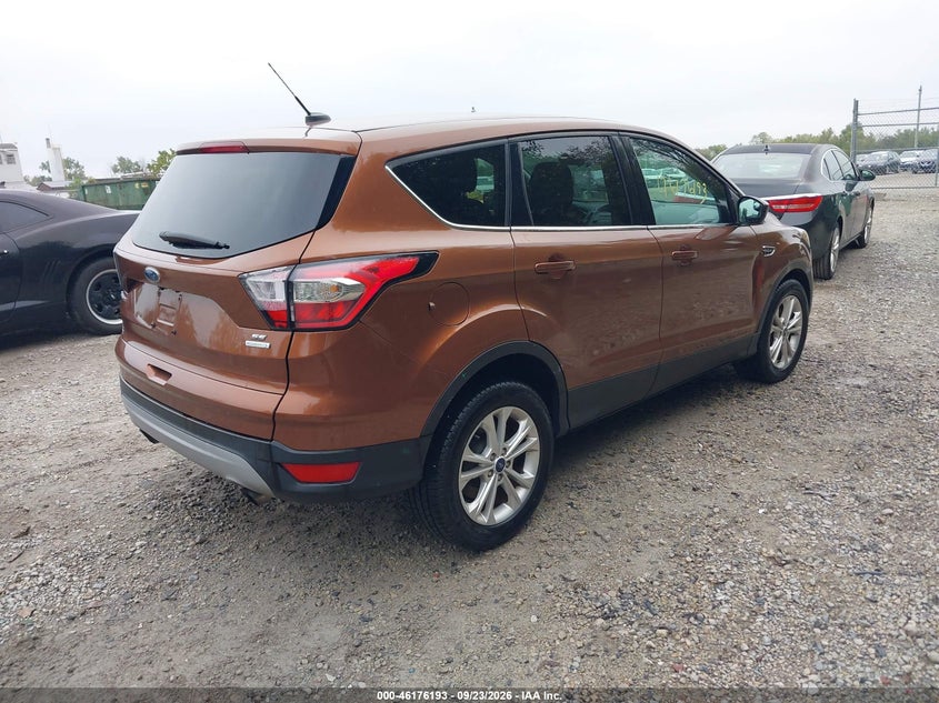 Vin: 1fmcu0gd2hub28170, lot: 46676053, ford escape se 20174