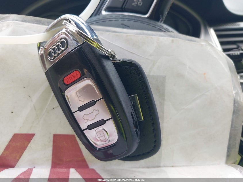 AUDI S8 - zdjęcie 11