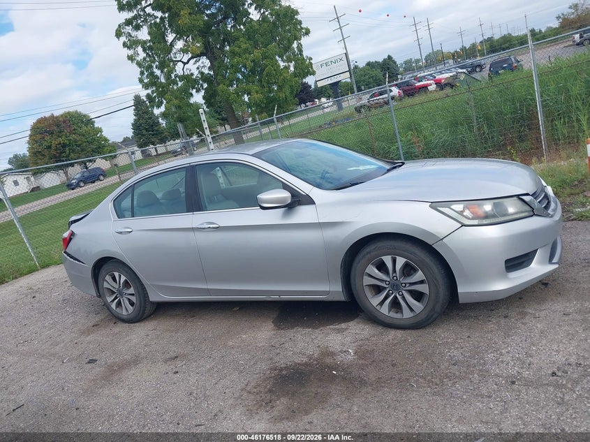 2014 HONDA ACCORD LX · Фото 13