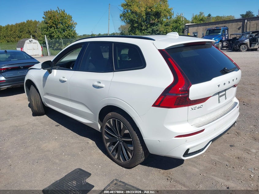 2026 VOLVO XC60 B5 ULTRA · Фото 3