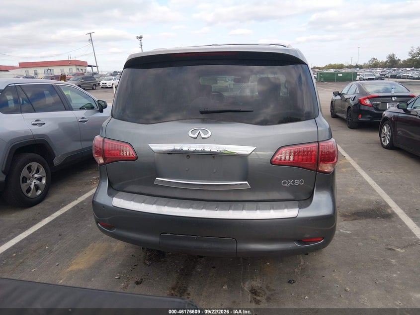 2017 INFINITI QX80 · Фото 16