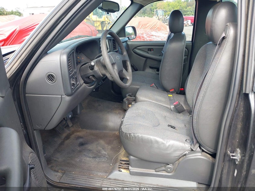 2004 CHEVROLET SILVERADO 1500 auction photo 5