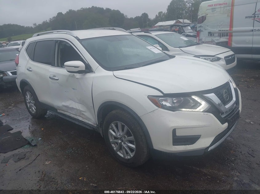 2017 NISSAN ROGUE SV