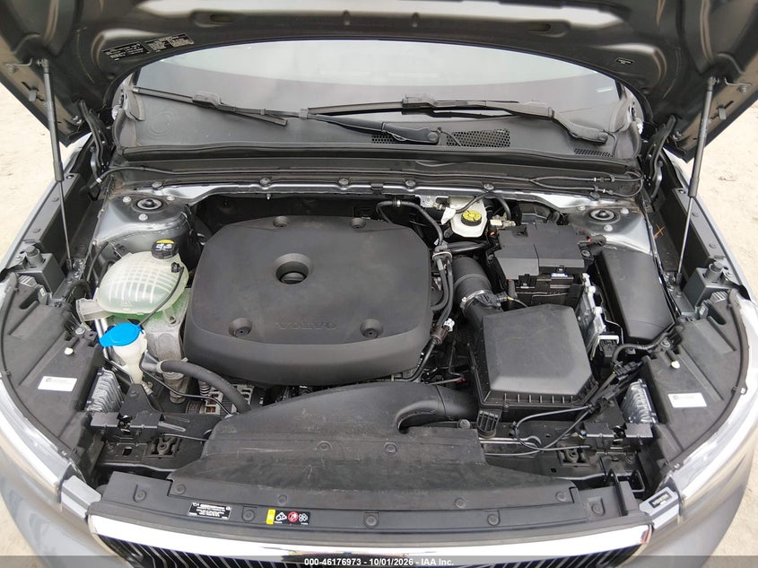 VOLVO XC40 2019 VIN YV4162UKXK2139146