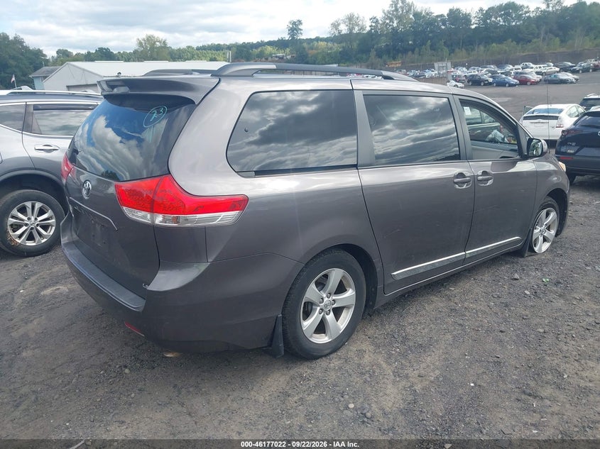 Vin: 05tdkk3dc4es84171, lot: 46676882, toyota sienna le 20144