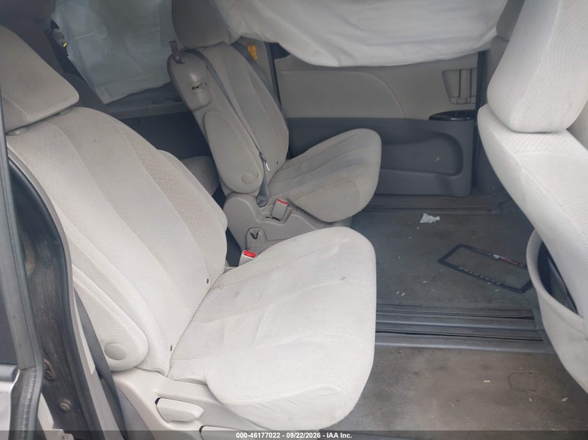 TOYOTA SIENNA 2014 VIN 5TDKK3DC4ES484171