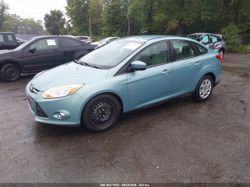 Vin: 1fahp3f21cl247013, lot: 46676892, ford focus se 20122