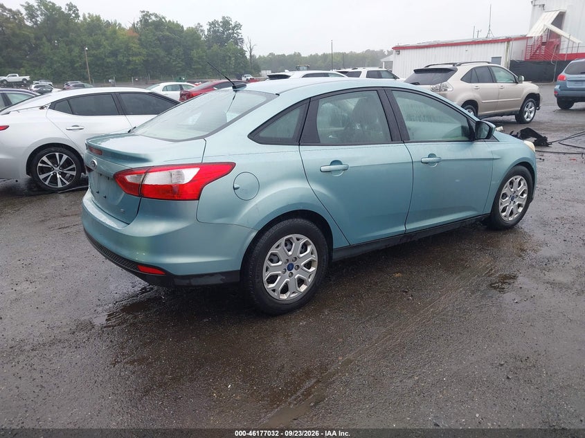 Vin: 1fahp3f21cl247013, lot: 46676892, ford focus se 20124